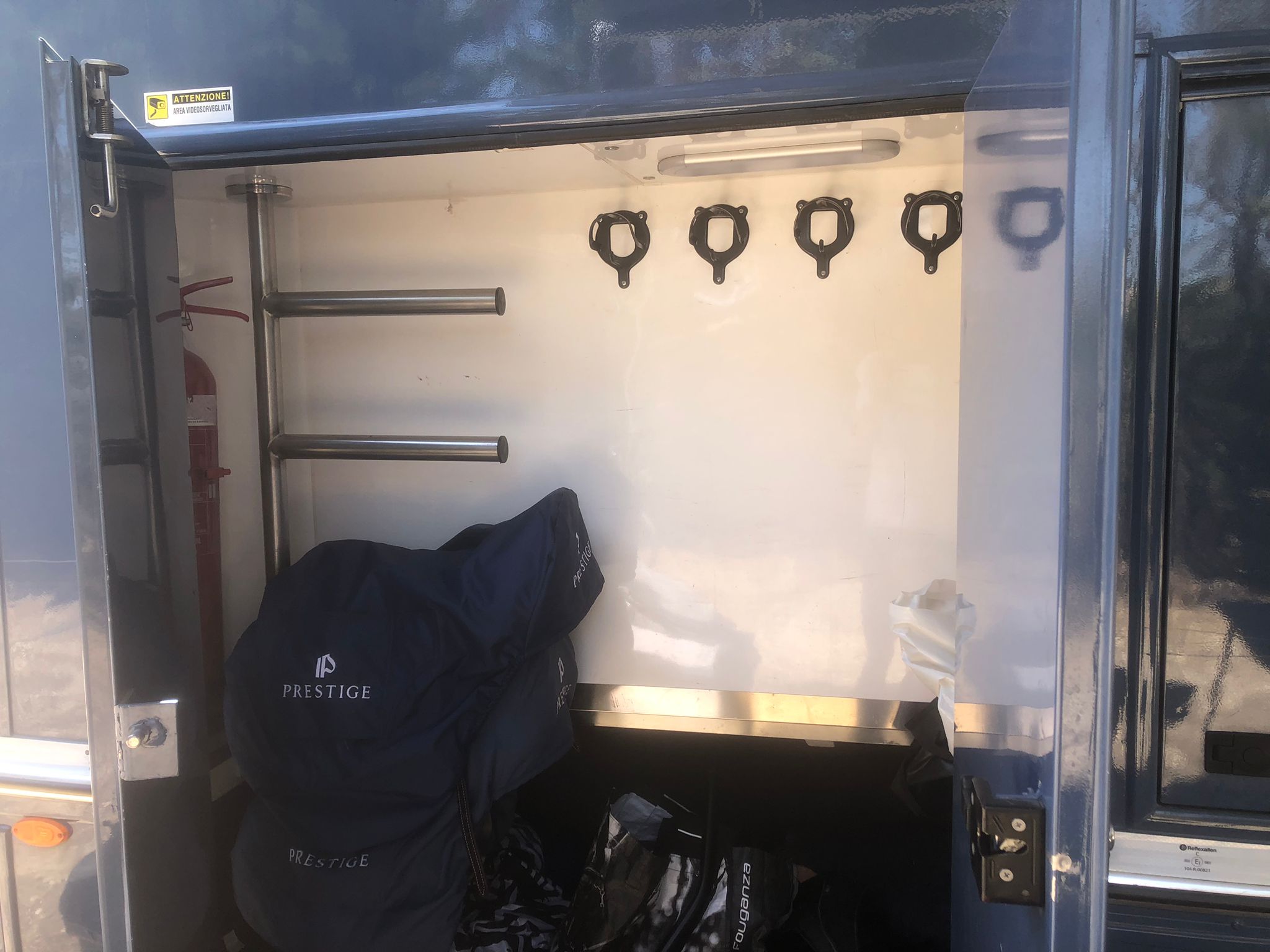 Camion trasporto cavalli usato IVECO EUROCARGO - HORSE MOVE