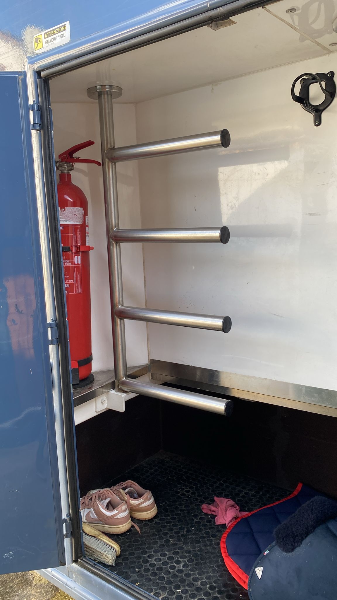 Camion trasporto cavalli usato IVECO EUROCARGO - HORSE MOVE