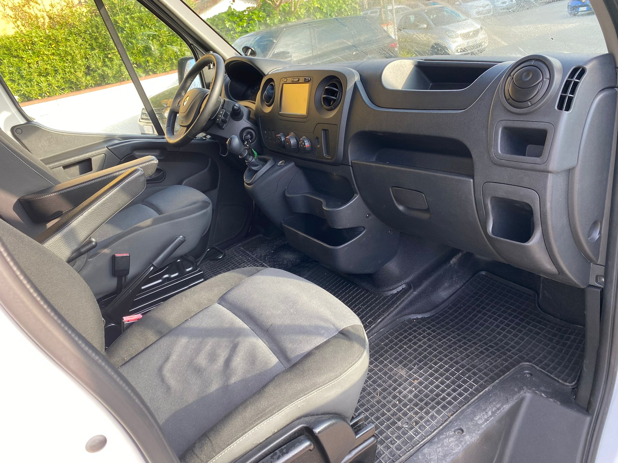 Renault Master Aurelia Car cabina