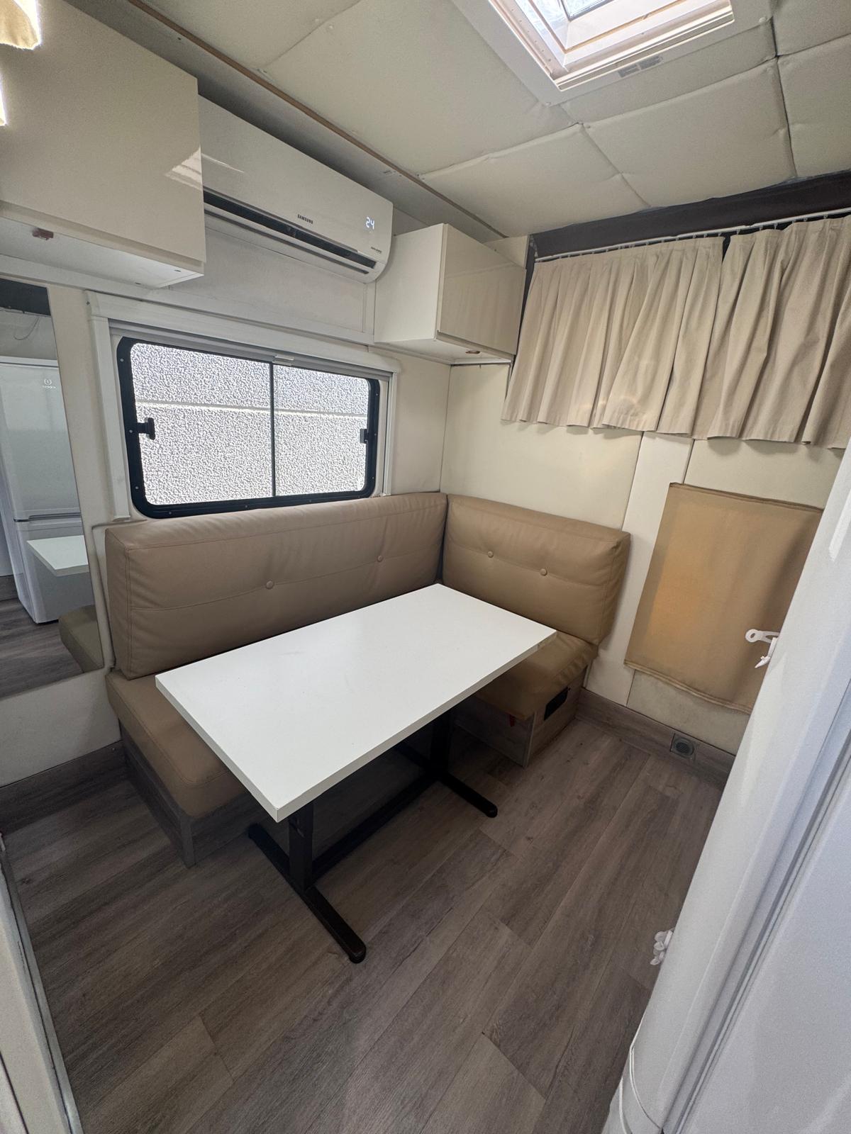 Renault Midlum 5 cavalli, living,gancio traino, USO SPECIALE