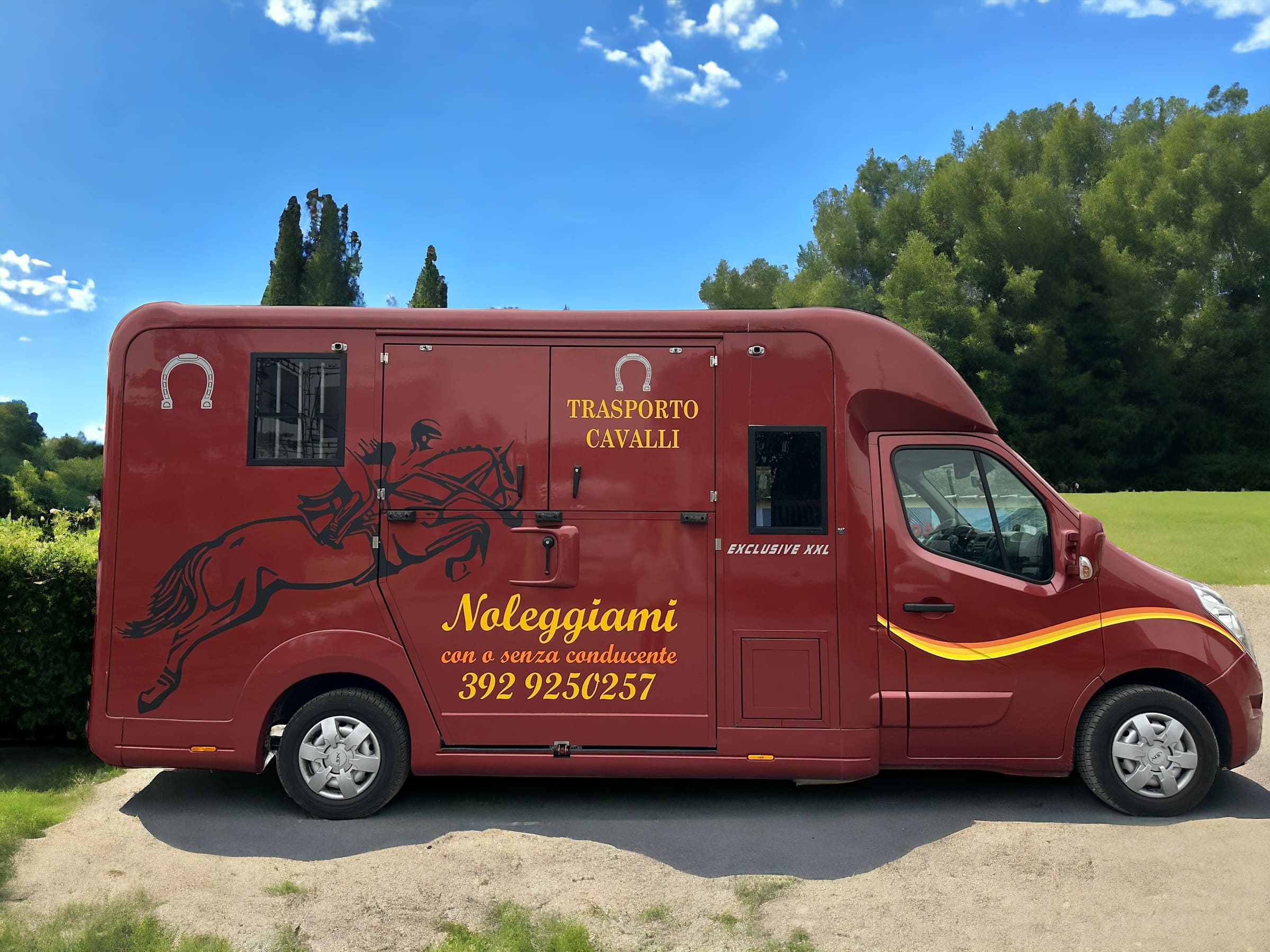  - Horse Move: la piattaforma per il trasporto cavalli. Noleggia mezzi, trova trasportatori. Confronta prezzi, leggi feedback, paga sicuro.