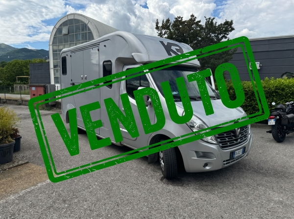 KRISMAR Renault Master - 5 posti passeggeri + 2 cavalli - Horse Move: la piattaforma per il trasporto cavalli. Noleggia mezzi, trova trasportatori. Confronta prezzi, leggi feedback, paga sicuro.